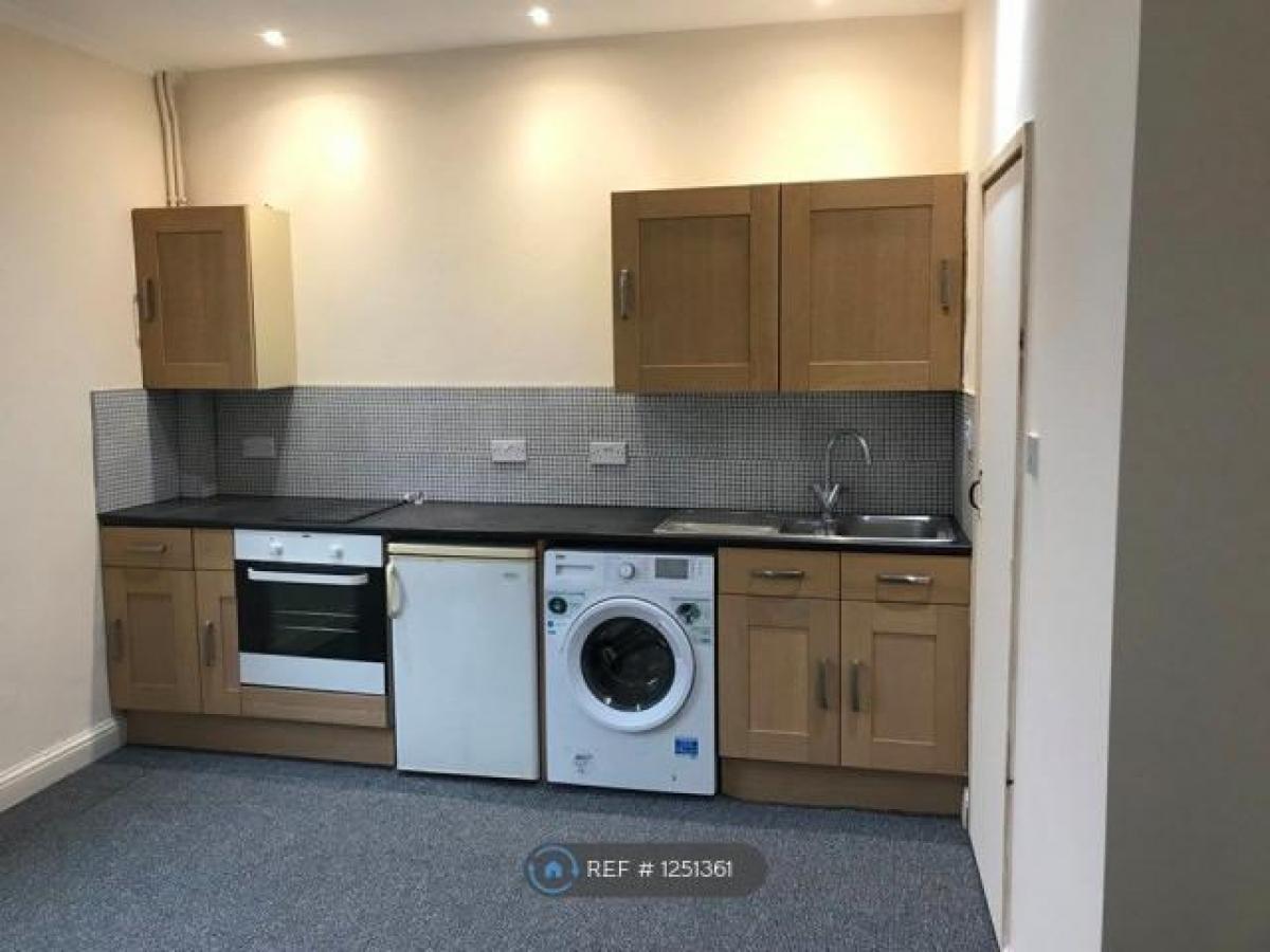 Picture of Apartment For Rent in Pontefract, West Yorkshire, United Kingdom