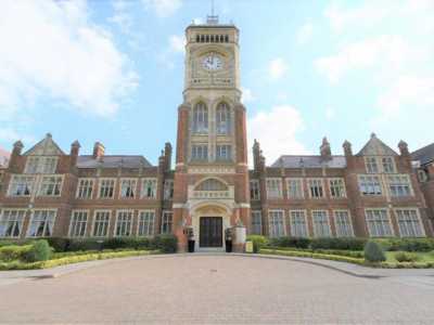 Apartment For Rent in Bushey, United Kingdom