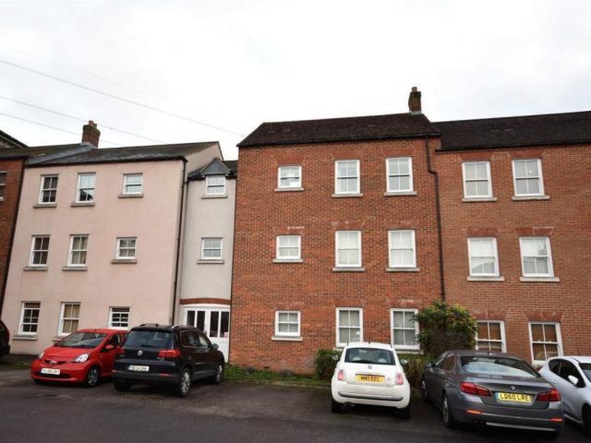 Picture of Apartment For Rent in Aylesbury, Buckinghamshire, United Kingdom