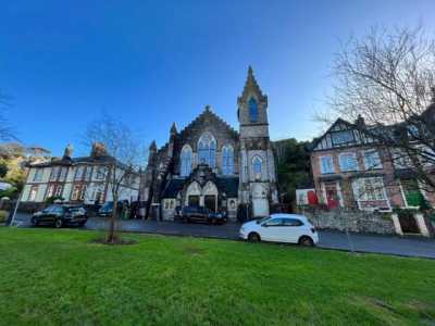 Apartment For Rent in Torquay, United Kingdom