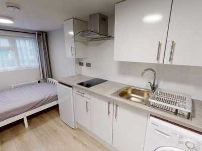 Apartment For Rent in Mitcham, United Kingdom