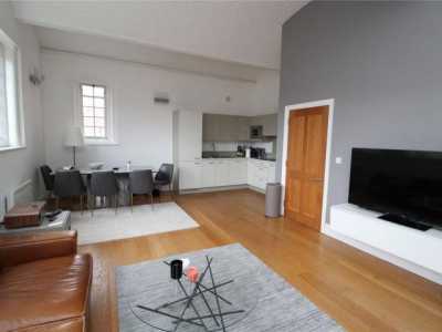 Apartment For Rent in Brentwood, United Kingdom