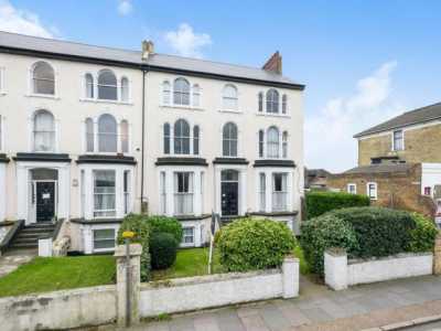 Apartment For Rent in Gravesend, United Kingdom