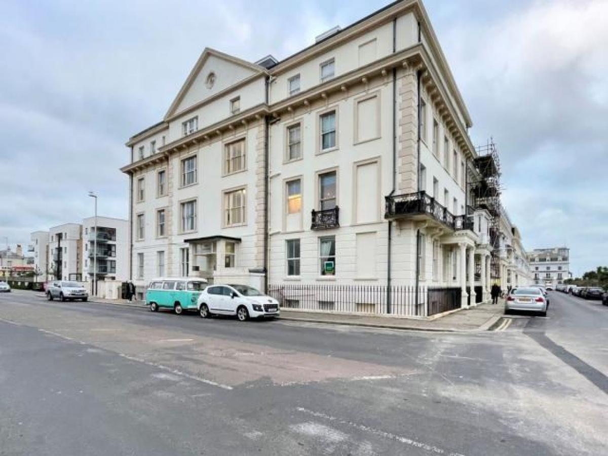 Picture of Apartment For Rent in Worthing, West Sussex, United Kingdom