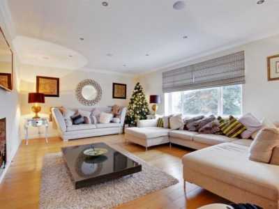 Apartment For Rent in 