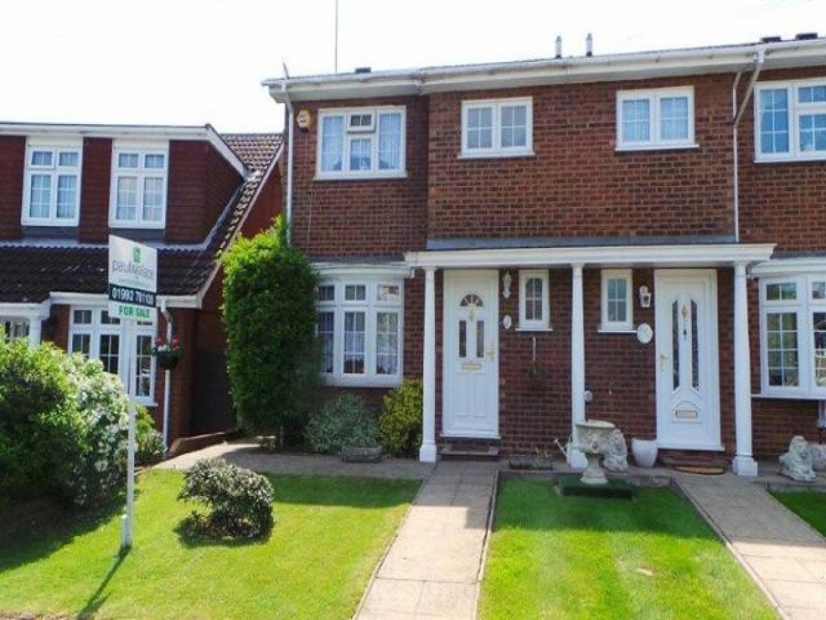 Picture of Home For Rent in Waltham Cross, Hertfordshire, United Kingdom