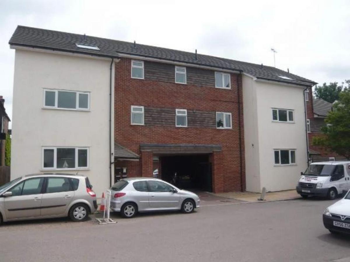 Picture of Apartment For Rent in Borehamwood, Hertfordshire, United Kingdom