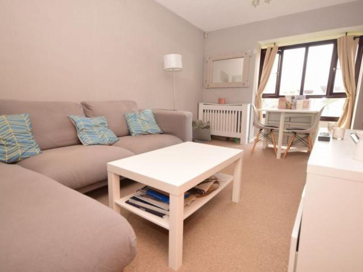 Picture of Apartment For Rent in Gillingham, Dorset, United Kingdom