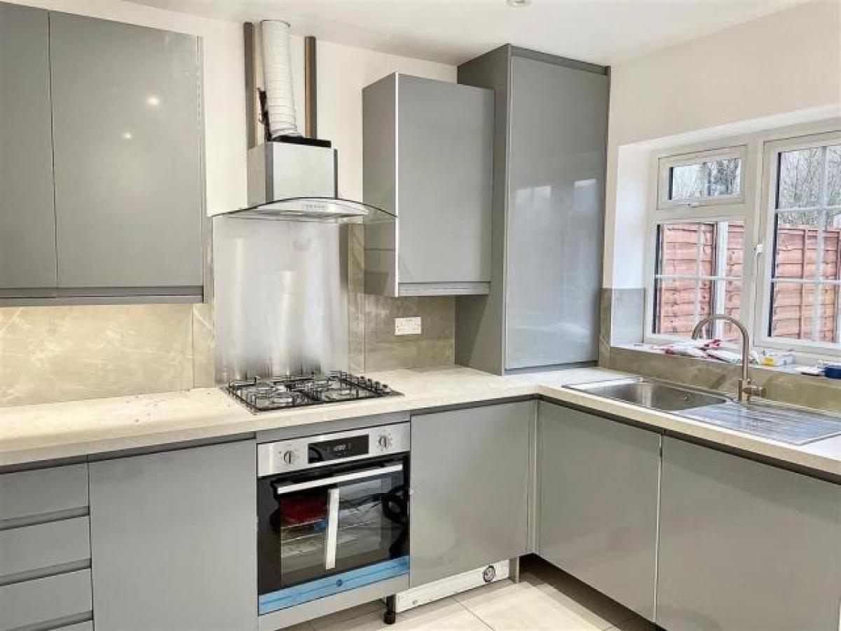 Picture of Home For Rent in Surbiton, Greater London, United Kingdom