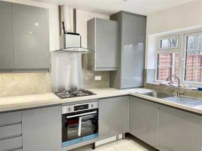 Home For Rent in Surbiton, United Kingdom