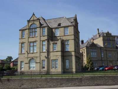 Apartment For Rent in Halifax, United Kingdom