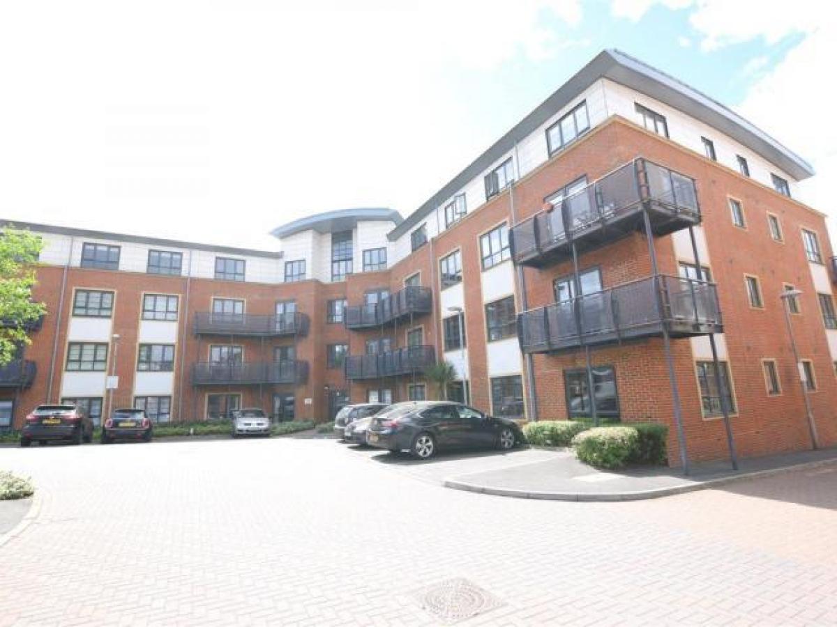 Picture of Apartment For Rent in Farnborough, Hampshire, United Kingdom