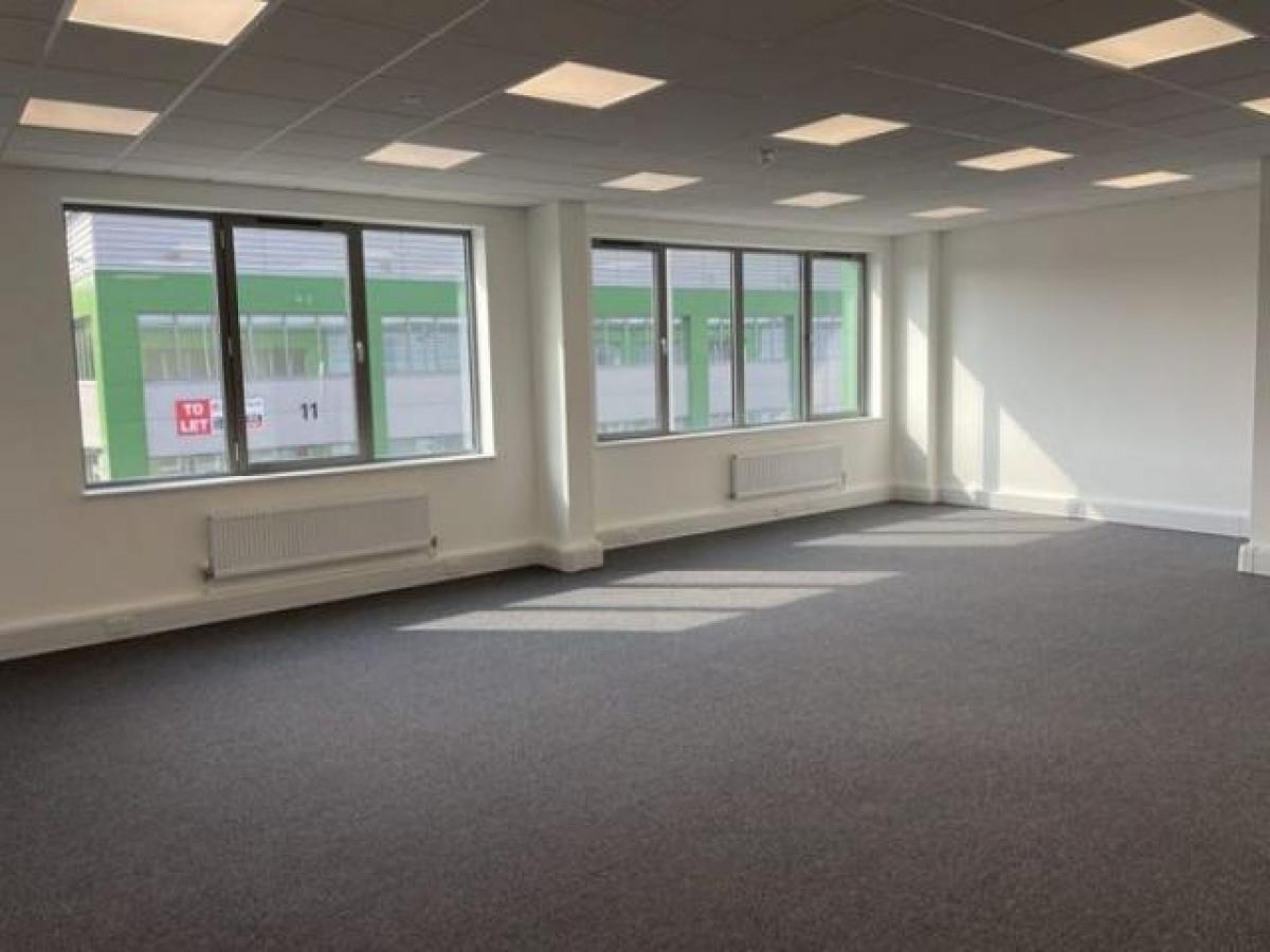 Picture of Industrial For Rent in Luton, Bedfordshire, United Kingdom