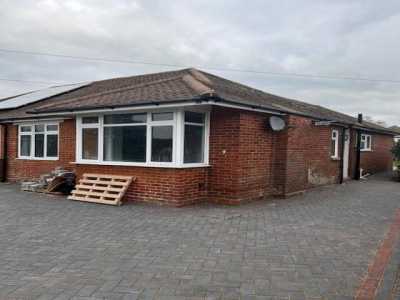 Bungalow For Rent in Southampton, United Kingdom