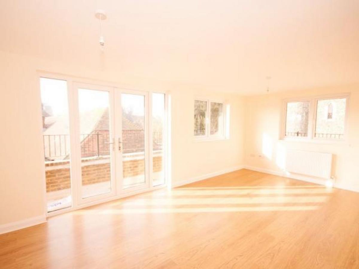 Picture of Apartment For Rent in Sittingbourne, Kent, United Kingdom