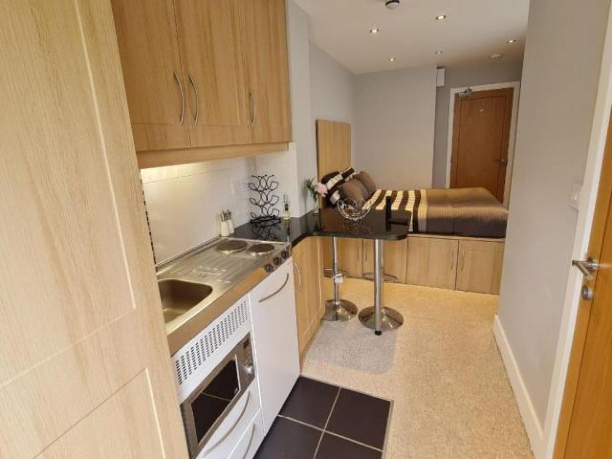 Picture of Apartment For Rent in Poole, Dorset, United Kingdom