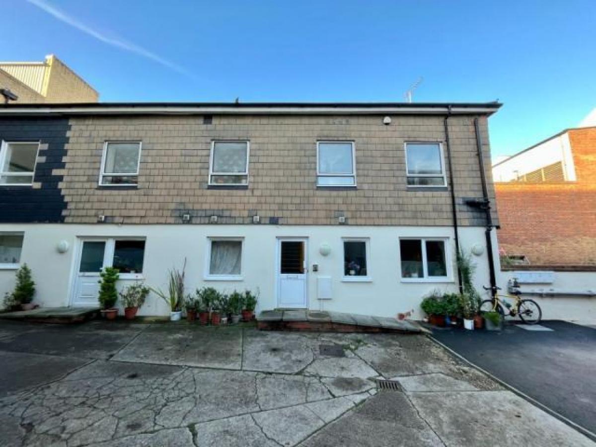 Picture of Apartment For Rent in Aldershot, Hampshire, United Kingdom