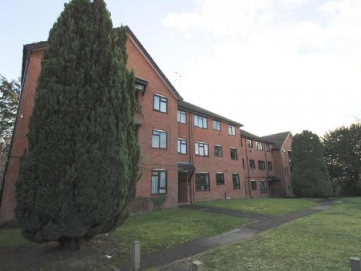 Picture of Apartment For Rent in Farnborough, Hampshire, United Kingdom