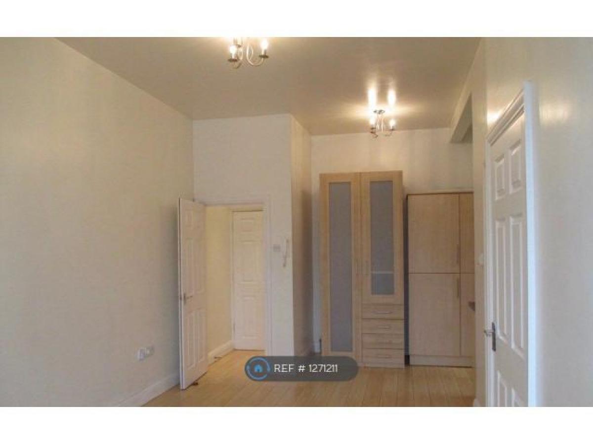 Picture of Apartment For Rent in Buckhurst Hill, Essex, United Kingdom