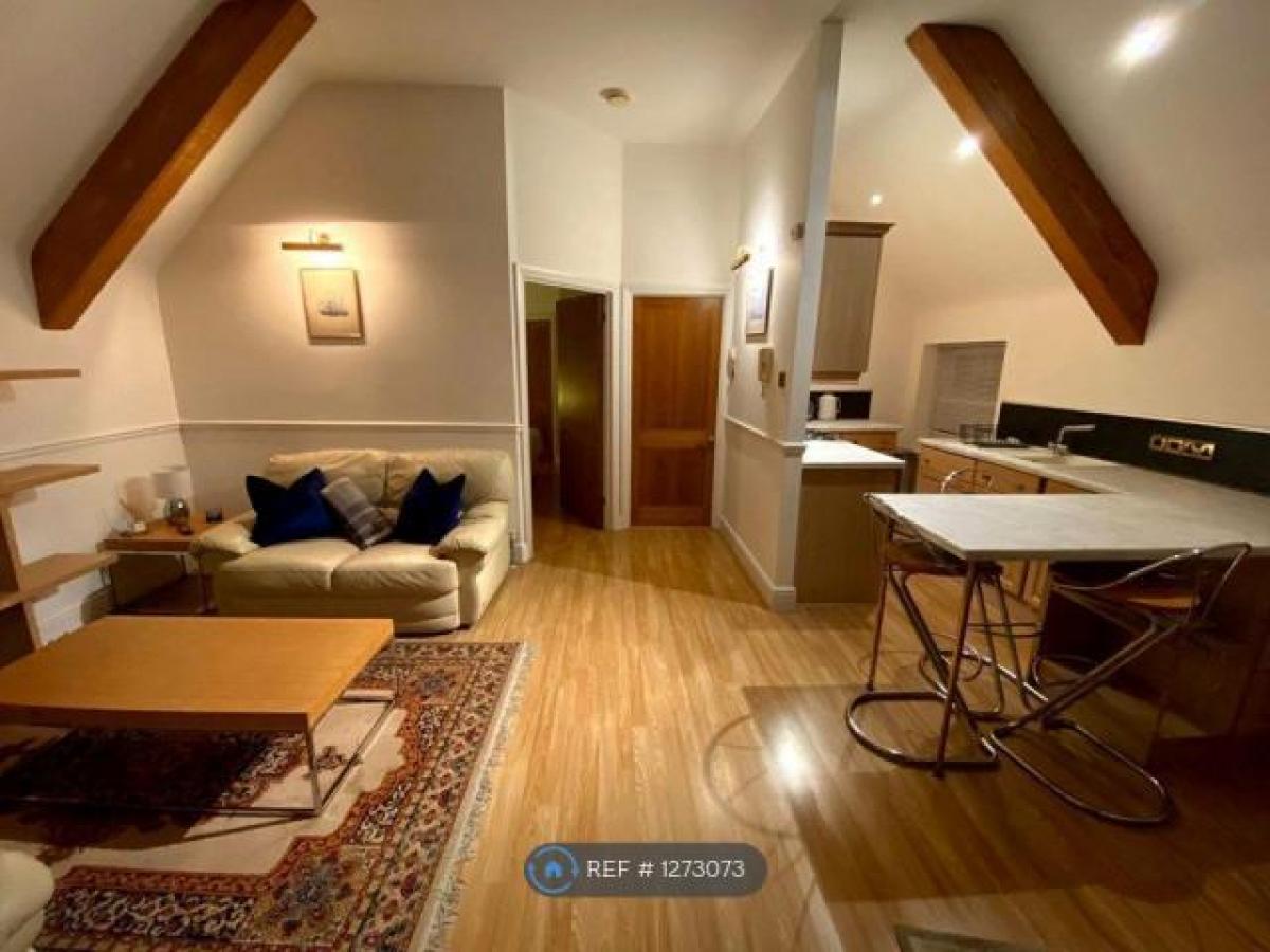 Picture of Apartment For Rent in Farnham, Surrey, United Kingdom