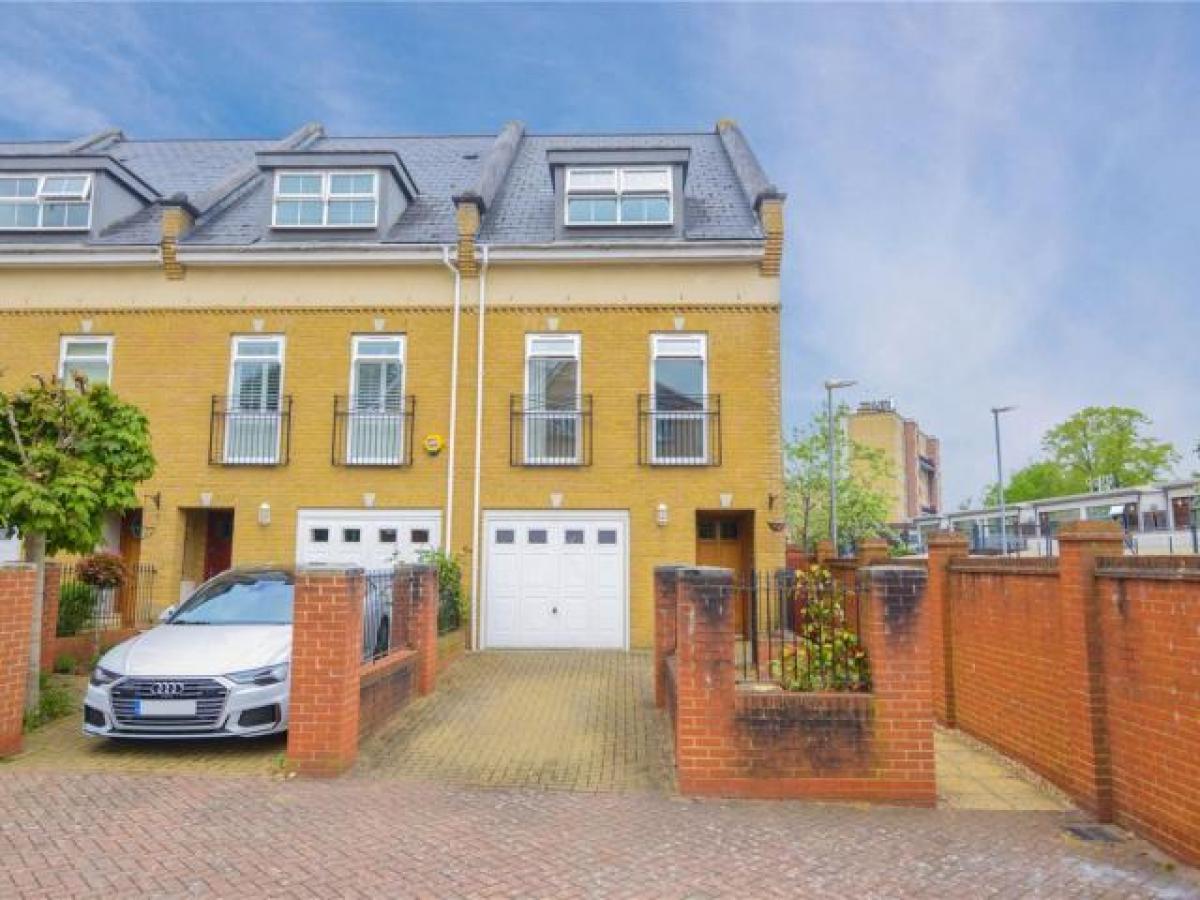 Picture of Home For Rent in Richmond, Greater London, United Kingdom