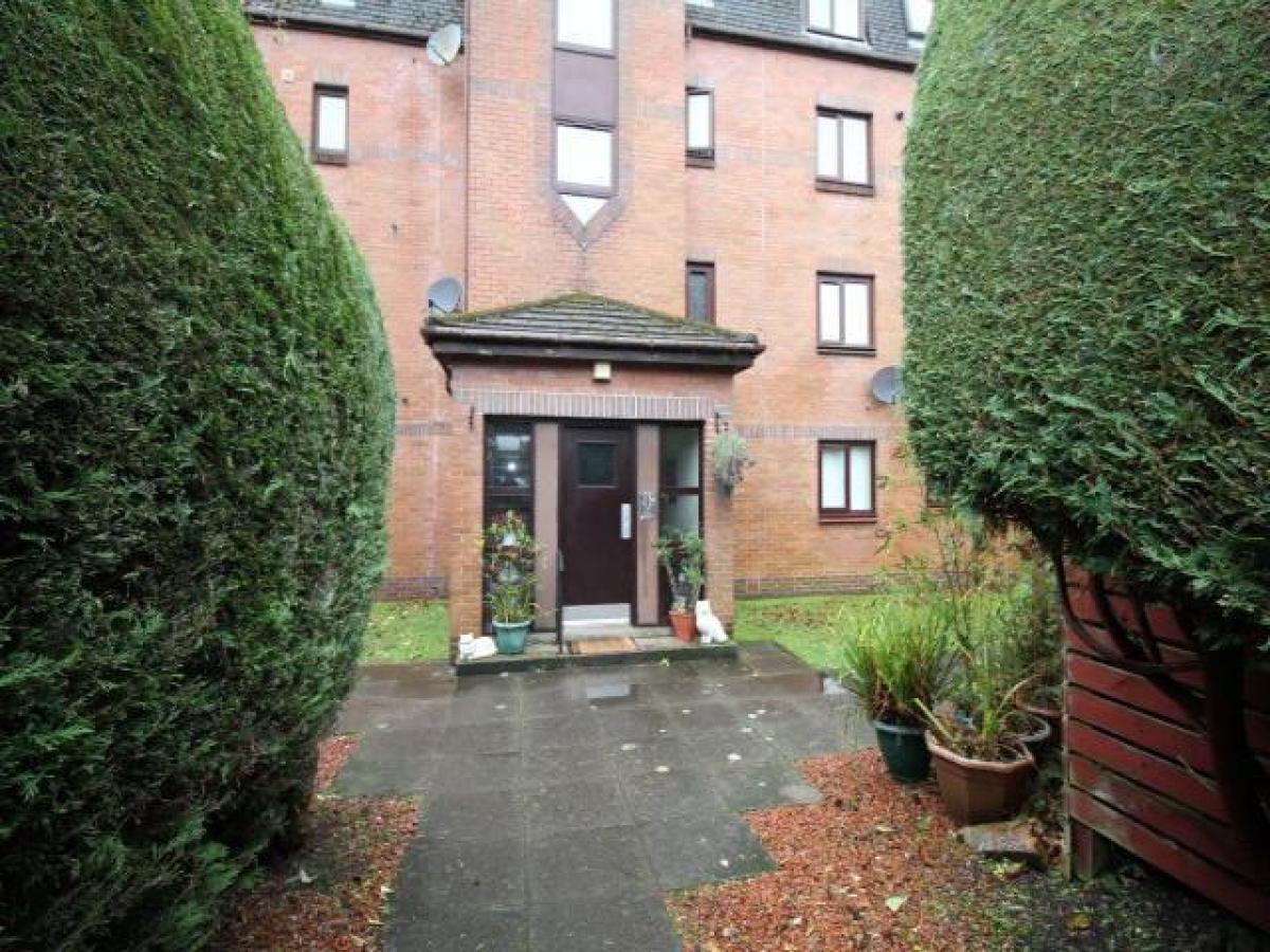 Picture of Apartment For Rent in Helensburgh, Strathclyde, United Kingdom