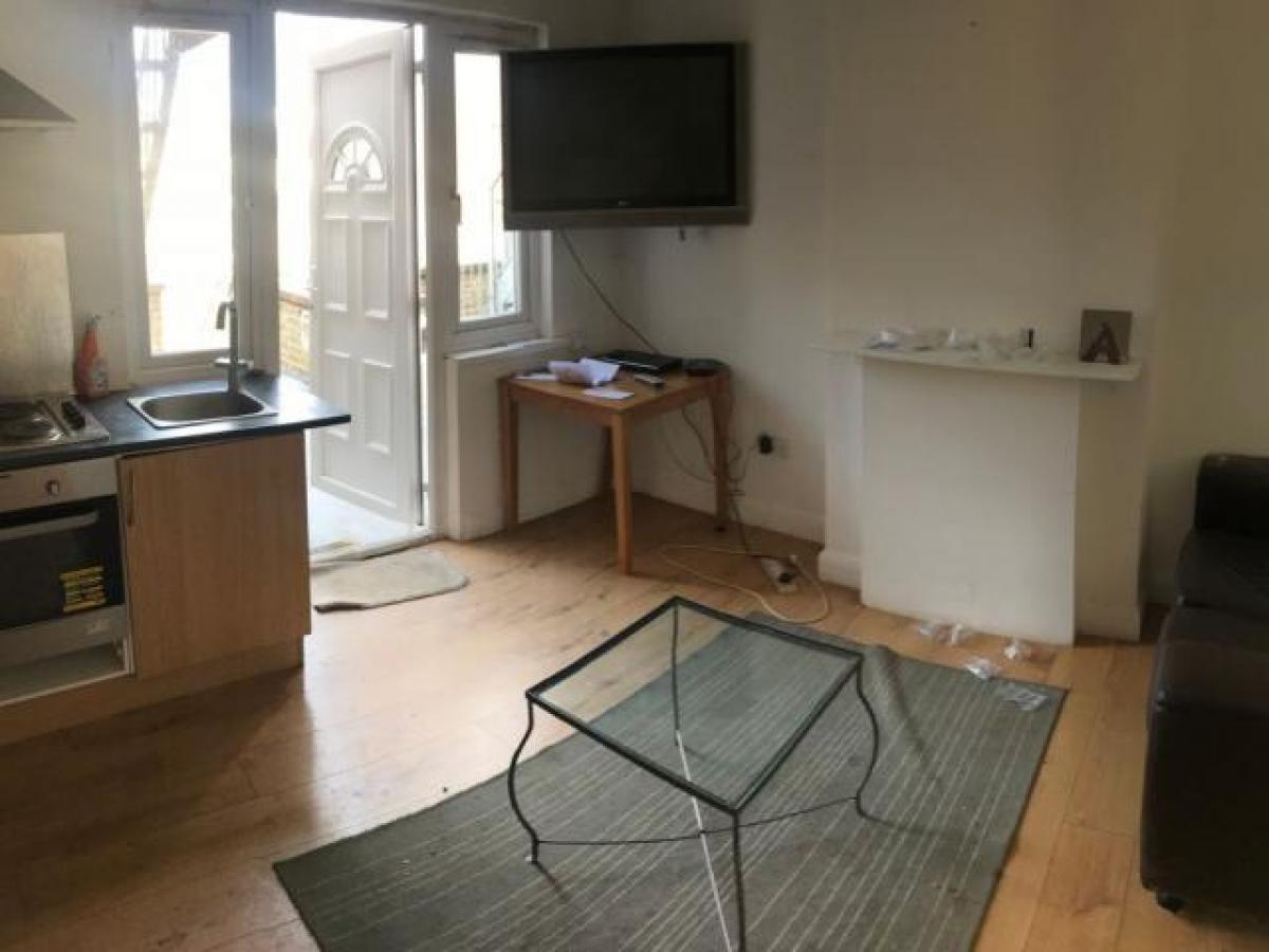 Picture of Apartment For Rent in Dagenham, Greater London, United Kingdom