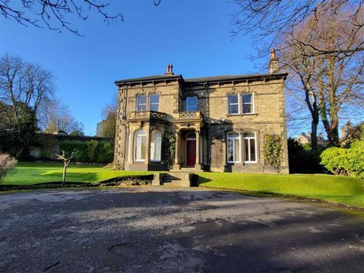 Picture of Apartment For Rent in Halifax, West Yorkshire, United Kingdom