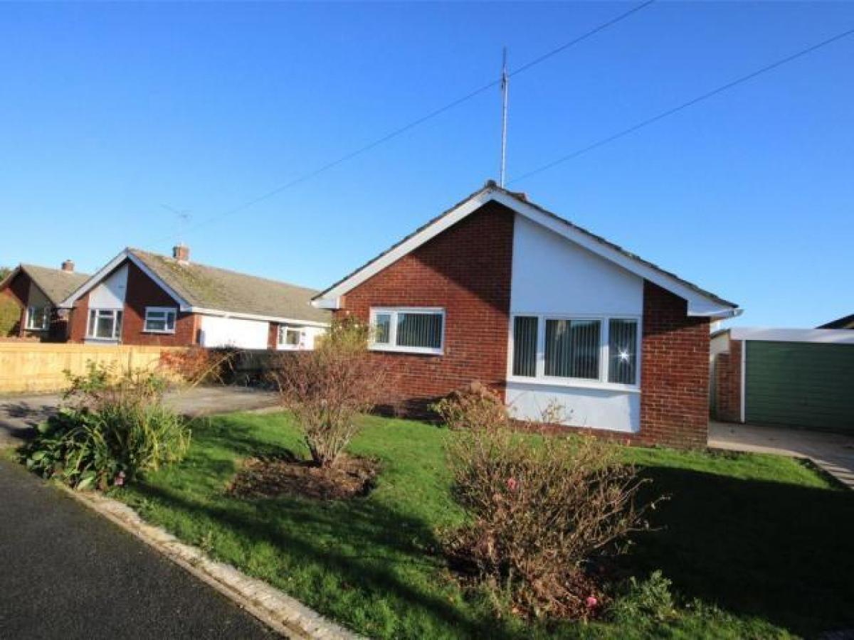 Picture of Bungalow For Rent in Calne, Wiltshire, United Kingdom