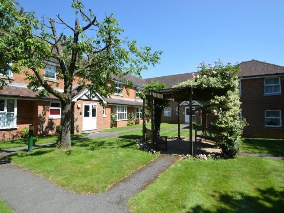 Picture of Apartment For Rent in High Wycombe, Buckinghamshire, United Kingdom