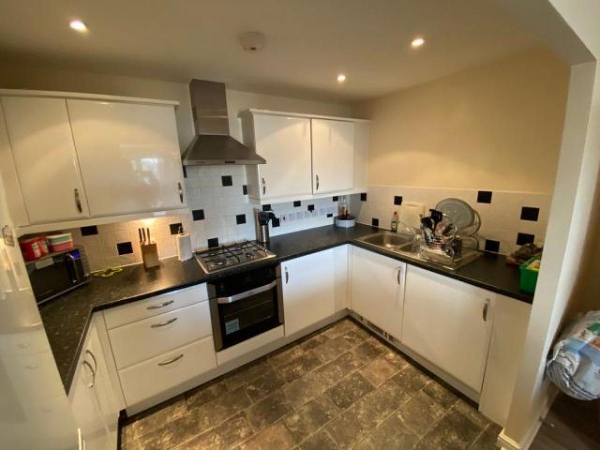 Picture of Apartment For Rent in Borehamwood, Hertfordshire, United Kingdom