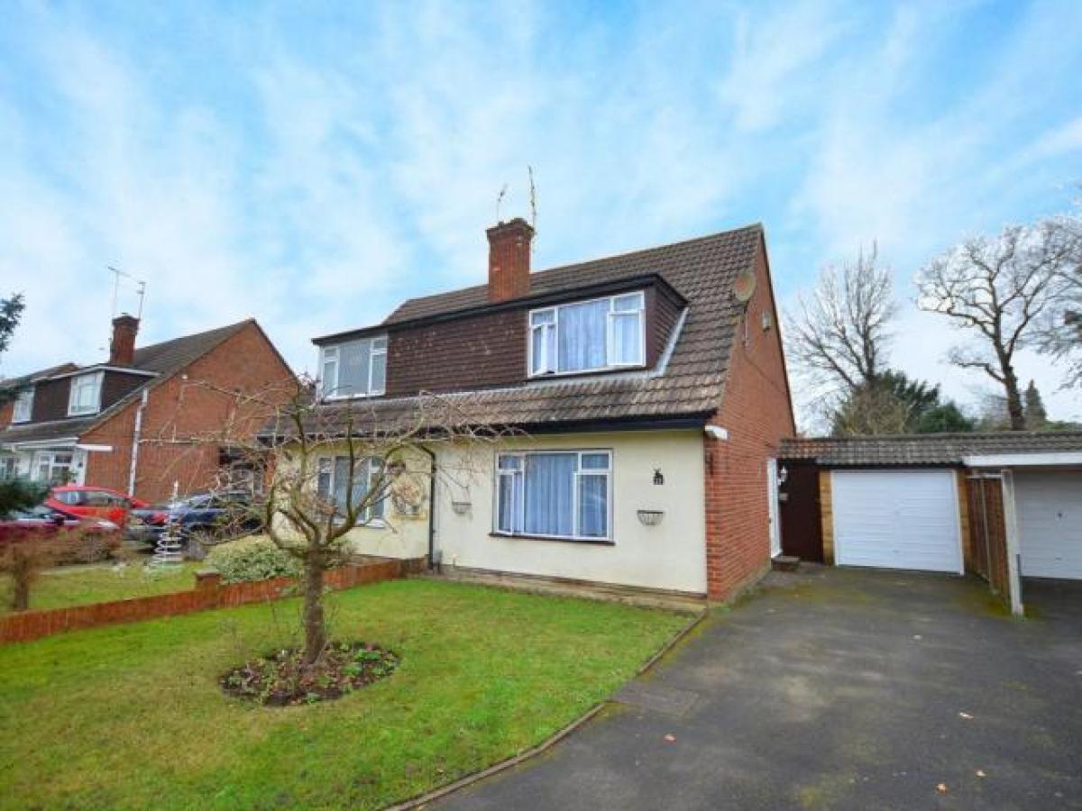 Picture of Home For Rent in Camberley, Surrey, United Kingdom