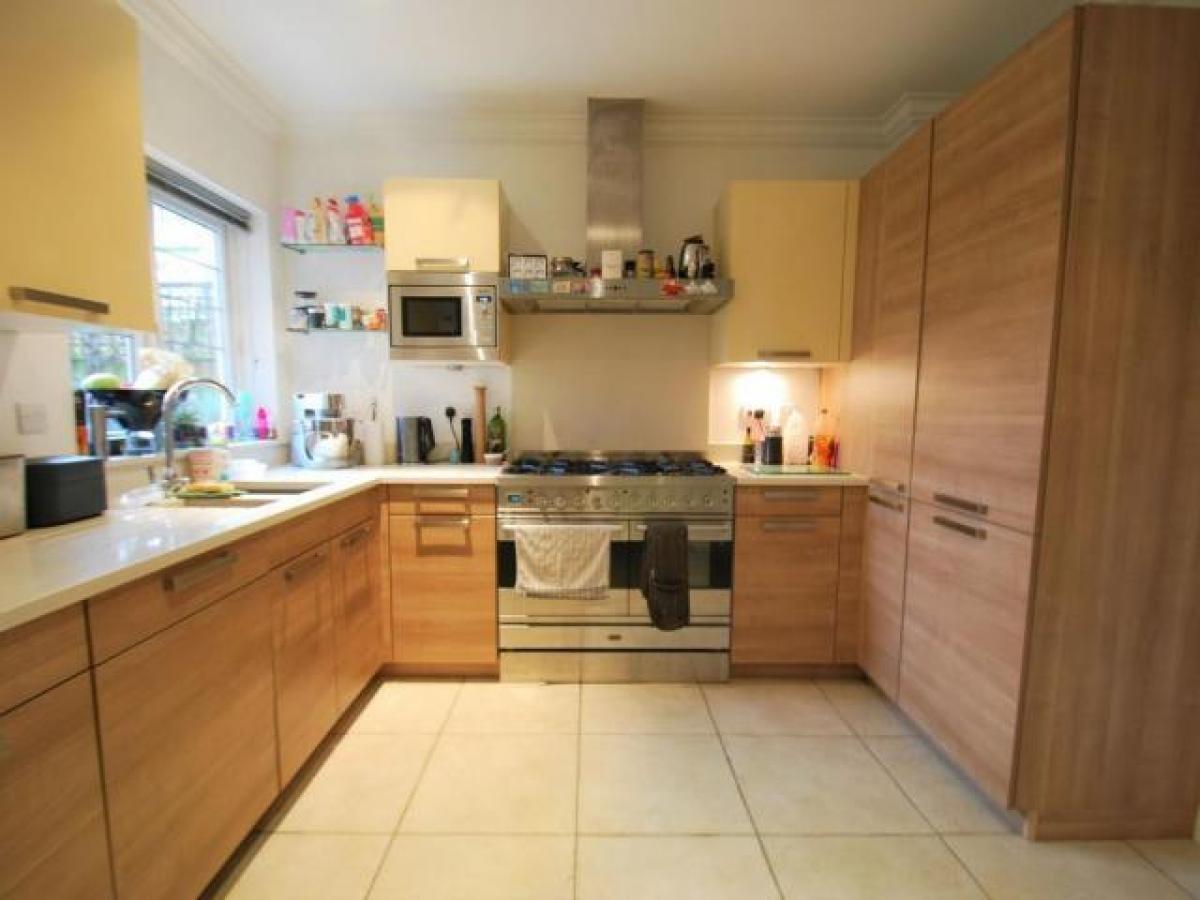 Picture of Home For Rent in Beaconsfield, Buckinghamshire, United Kingdom