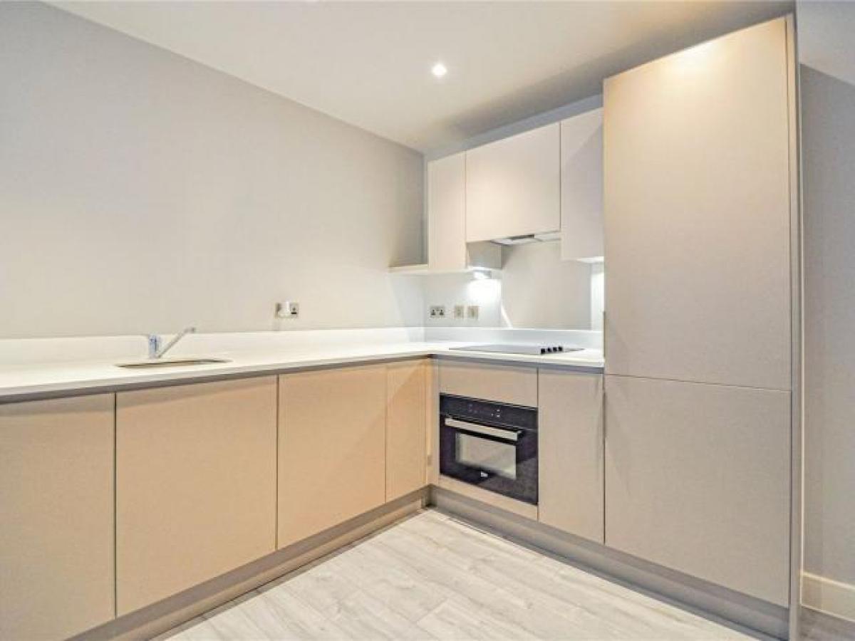 Picture of Apartment For Rent in Bracknell, Berkshire, United Kingdom
