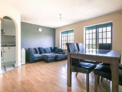 Apartment For Rent in Southall, United Kingdom