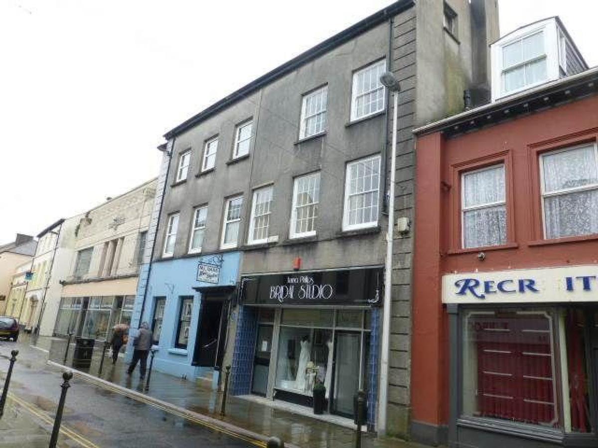 Picture of Apartment For Rent in Carmarthen, Carmarthenshire, United Kingdom