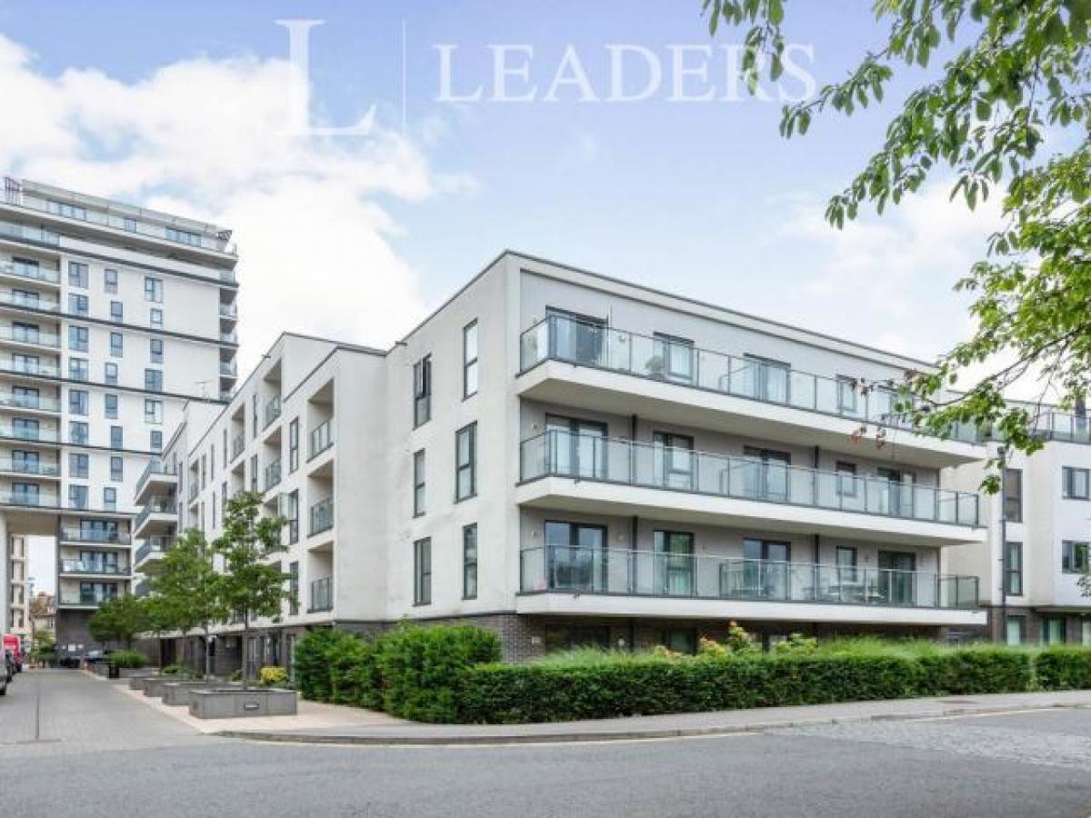 Picture of Apartment For Rent in Woking, Surrey, United Kingdom