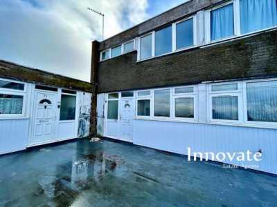 Apartment For Rent in Oldbury, United Kingdom