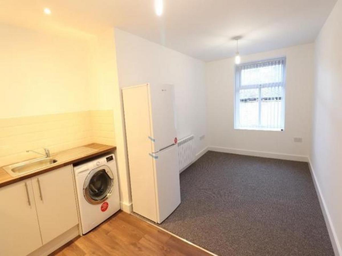 Picture of Apartment For Rent in Halifax, West Yorkshire, United Kingdom