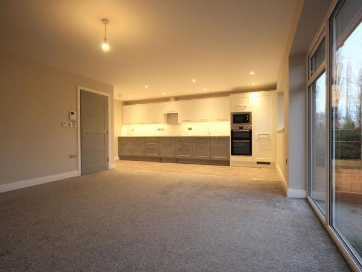Picture of Apartment For Rent in Cheadle, Greater Manchester, United Kingdom