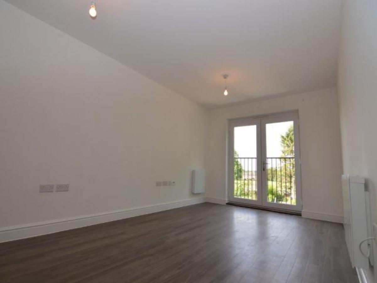 Picture of Apartment For Rent in Wokingham, Berkshire, United Kingdom