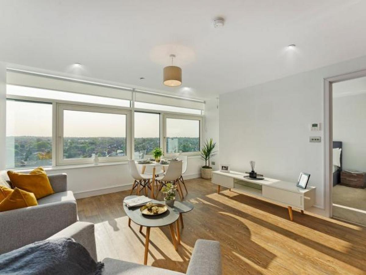 Picture of Apartment For Rent in Surbiton, Greater London, United Kingdom