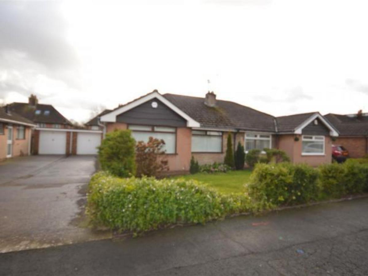 Picture of Bungalow For Rent in Manchester, Greater Manchester, United Kingdom