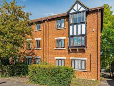 Apartment For Rent in Feltham, United Kingdom
