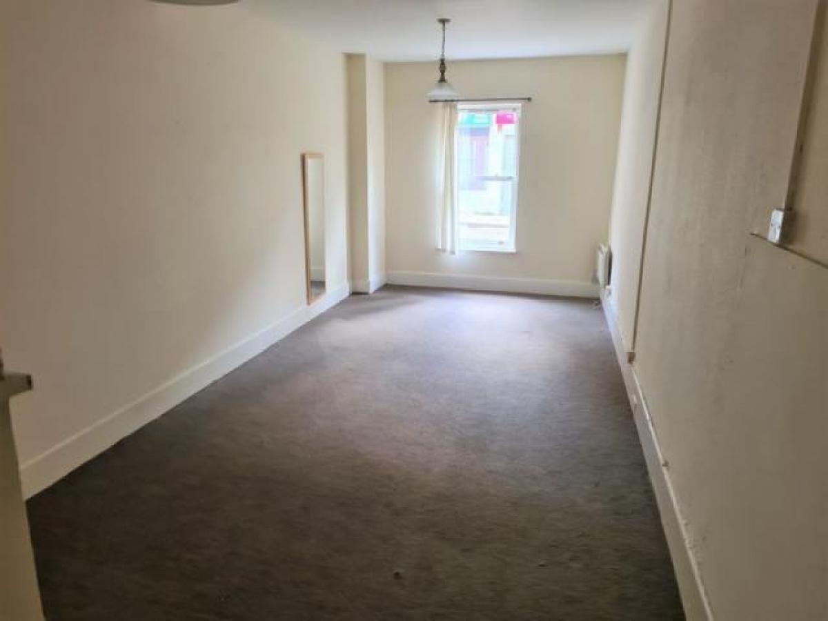 Picture of Apartment For Rent in Aldershot, Hampshire, United Kingdom