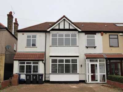 Home For Rent in Ilford, United Kingdom