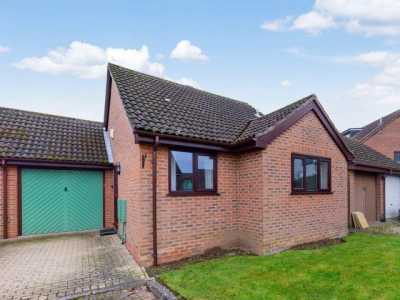 Bungalow For Rent in High Wycombe, United Kingdom