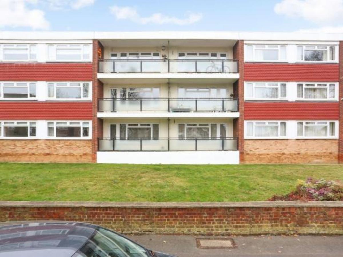 Picture of Apartment For Rent in Barnet, Hertfordshire, United Kingdom