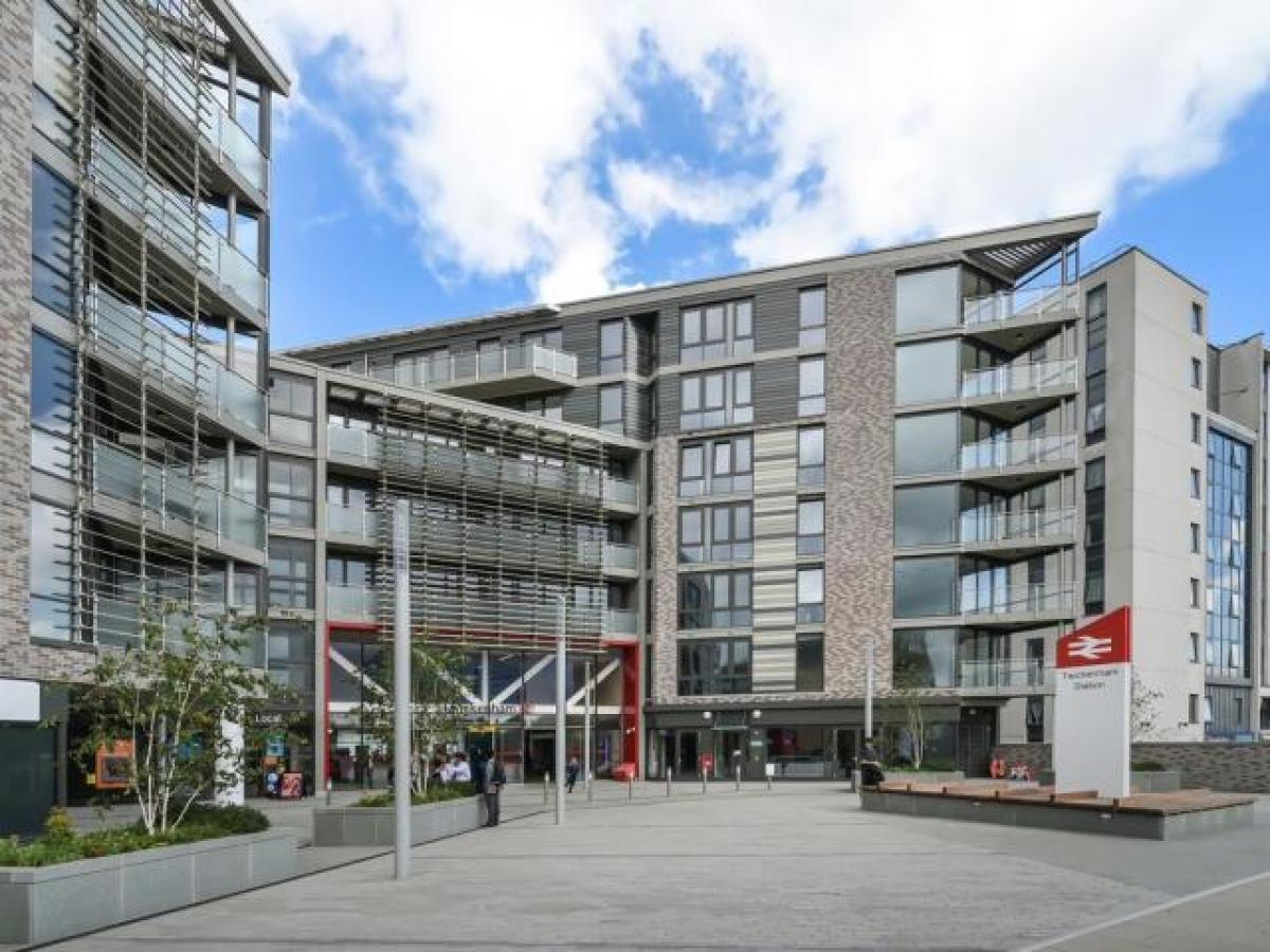 Picture of Apartment For Rent in Twickenham, Greater London, United Kingdom