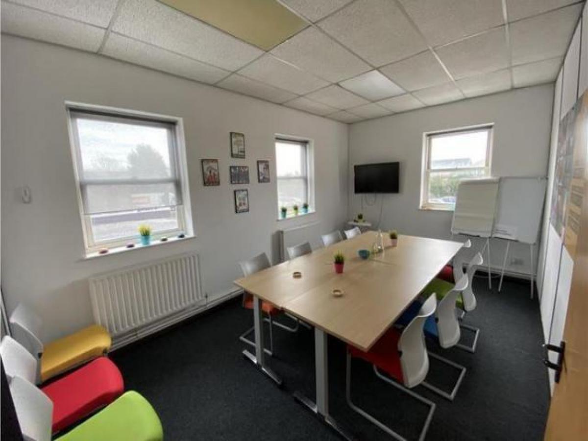 Picture of Office For Rent in Kenilworth, Warwickshire, United Kingdom